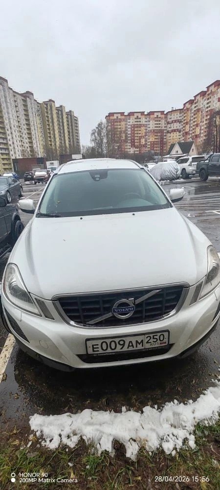Volvo XC60 2012 год