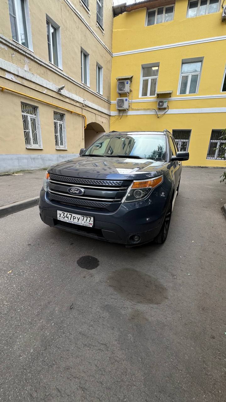 Ford Explorer 2013 год