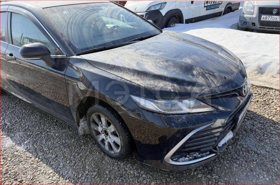 Toyota Camry 2021 год