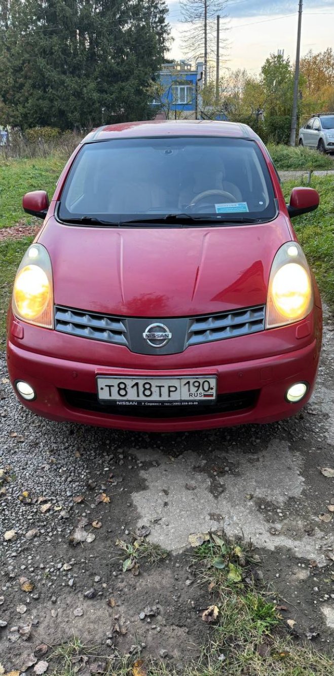 Nissan Note 2008 год