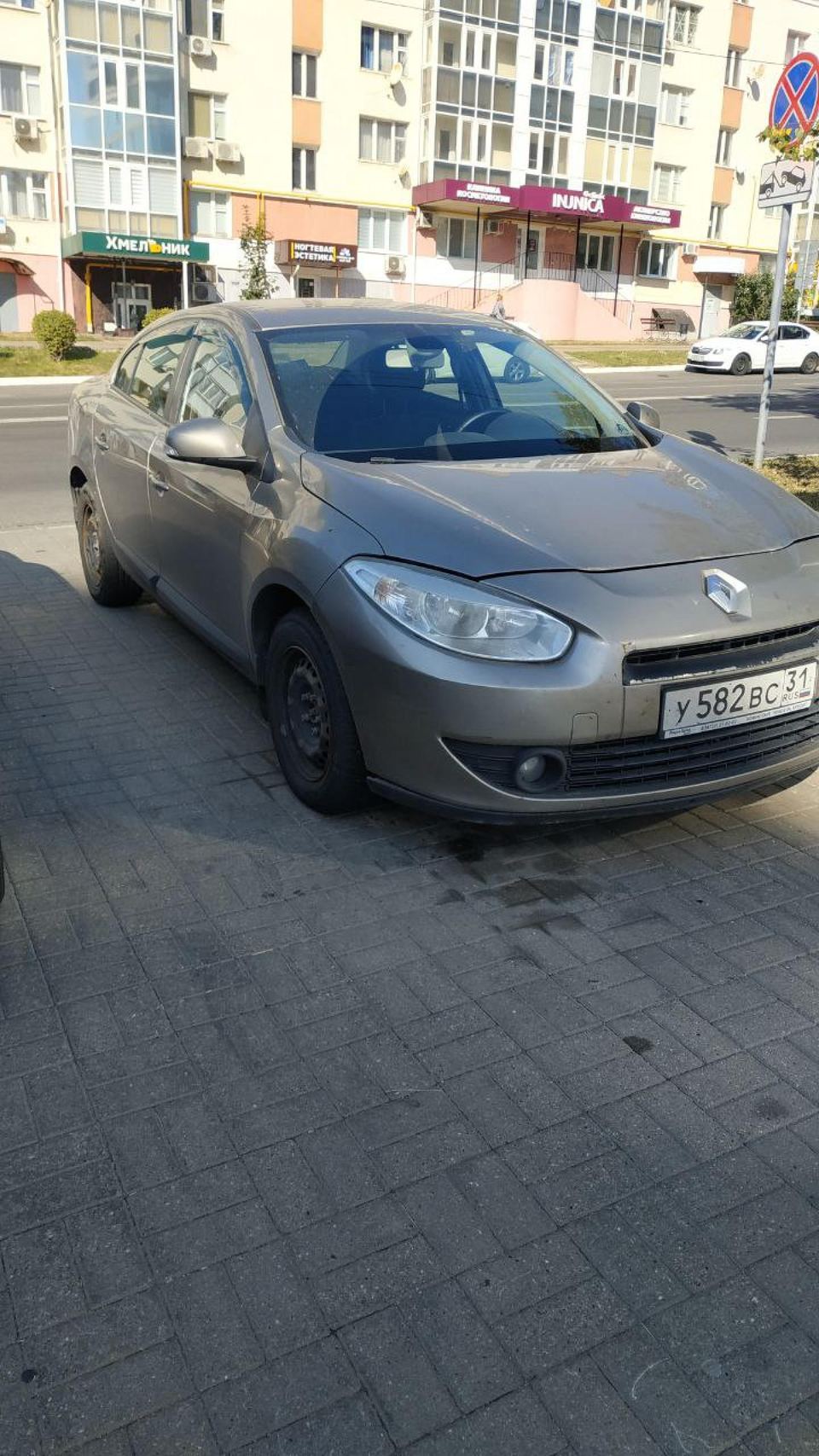 Renault Fluence 2010 год