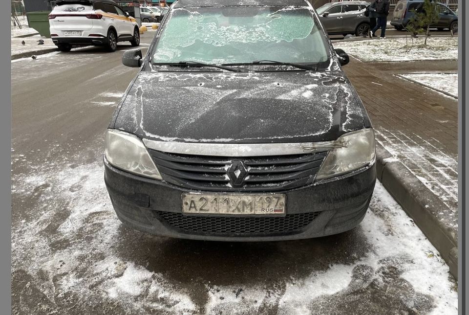 Renault Logan 2012 год