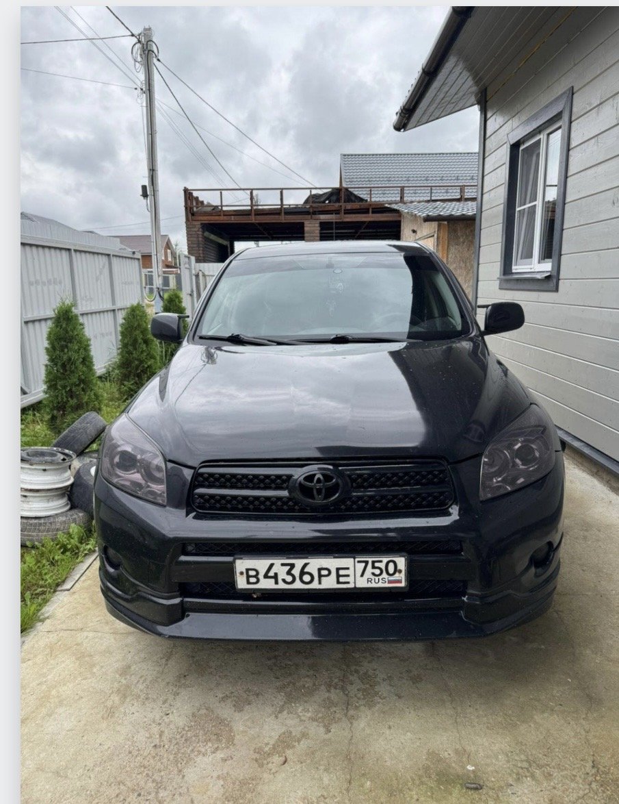 Toyota Rav4 2008 год
