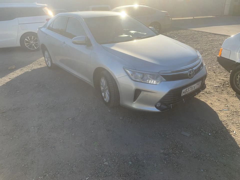 Toyota Camry 2017 год