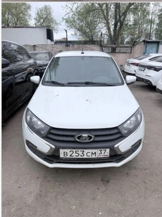 Lada Granta 2023 год