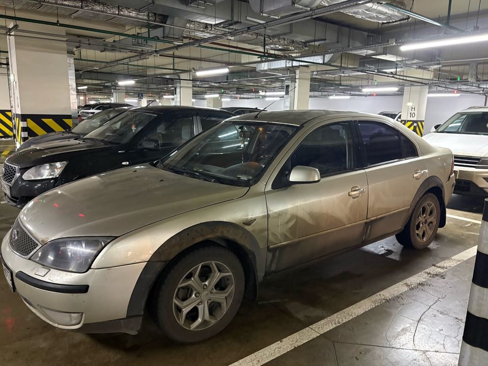 Ford Mondeo 2003 год