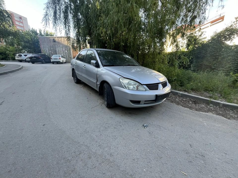 Mitsubishi Lancer 2006 год