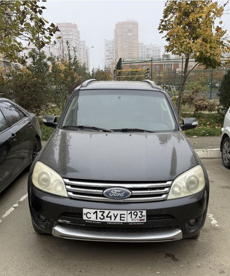 Ford Escape 2008 год