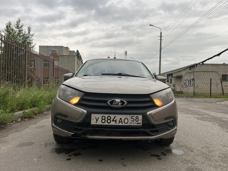 Lada Granta 2019 год
