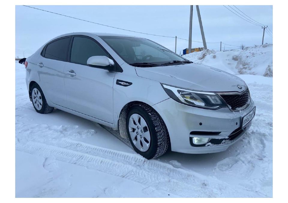 Kia Rio 2015 год