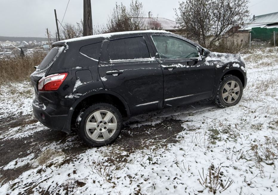 Nissan Qashqai 2011 год