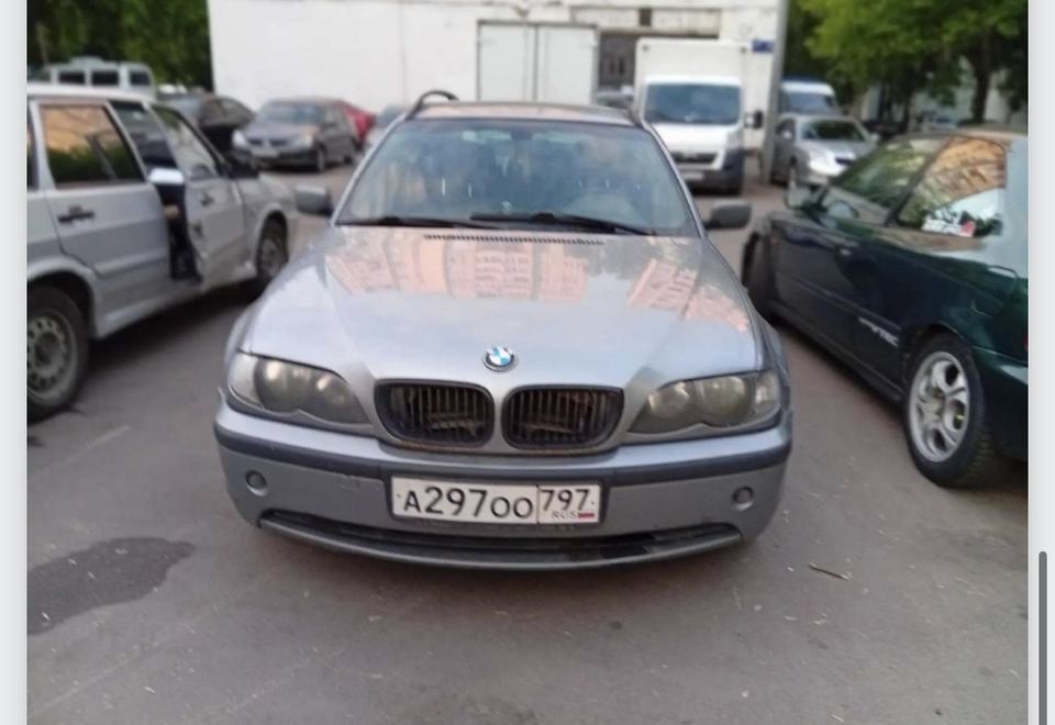 BMW 320D 2003 год