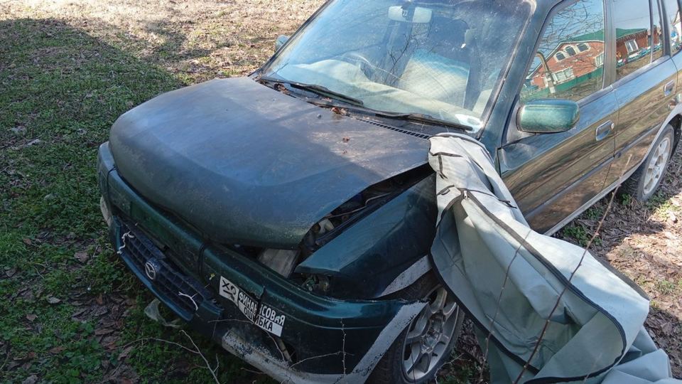 Mazda Demio 1998 год