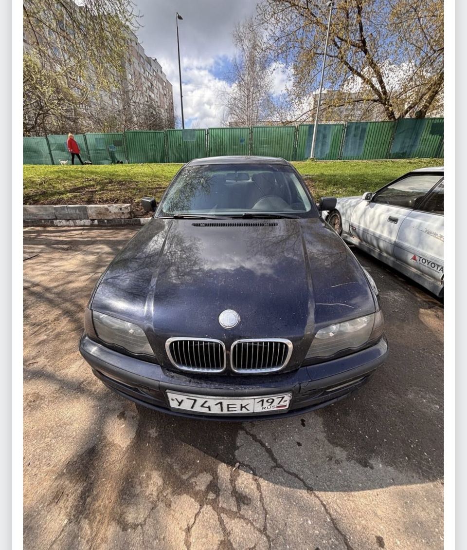 BMW 318I 1998 год
