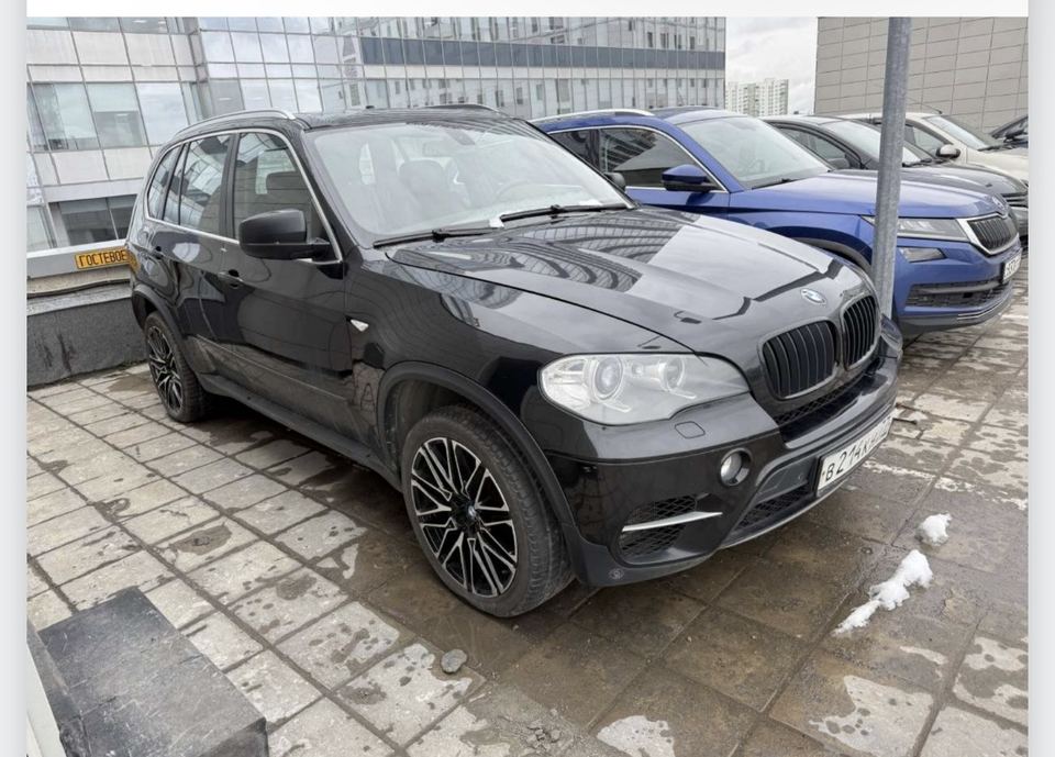 BMW X5 2010 год