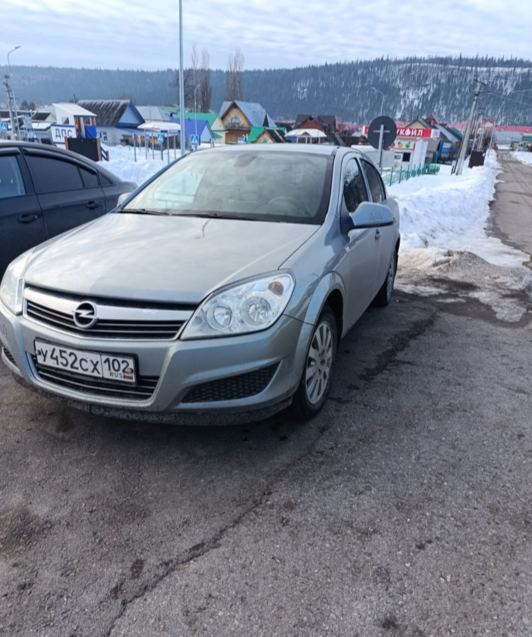 Opel АСТРА 2013 год