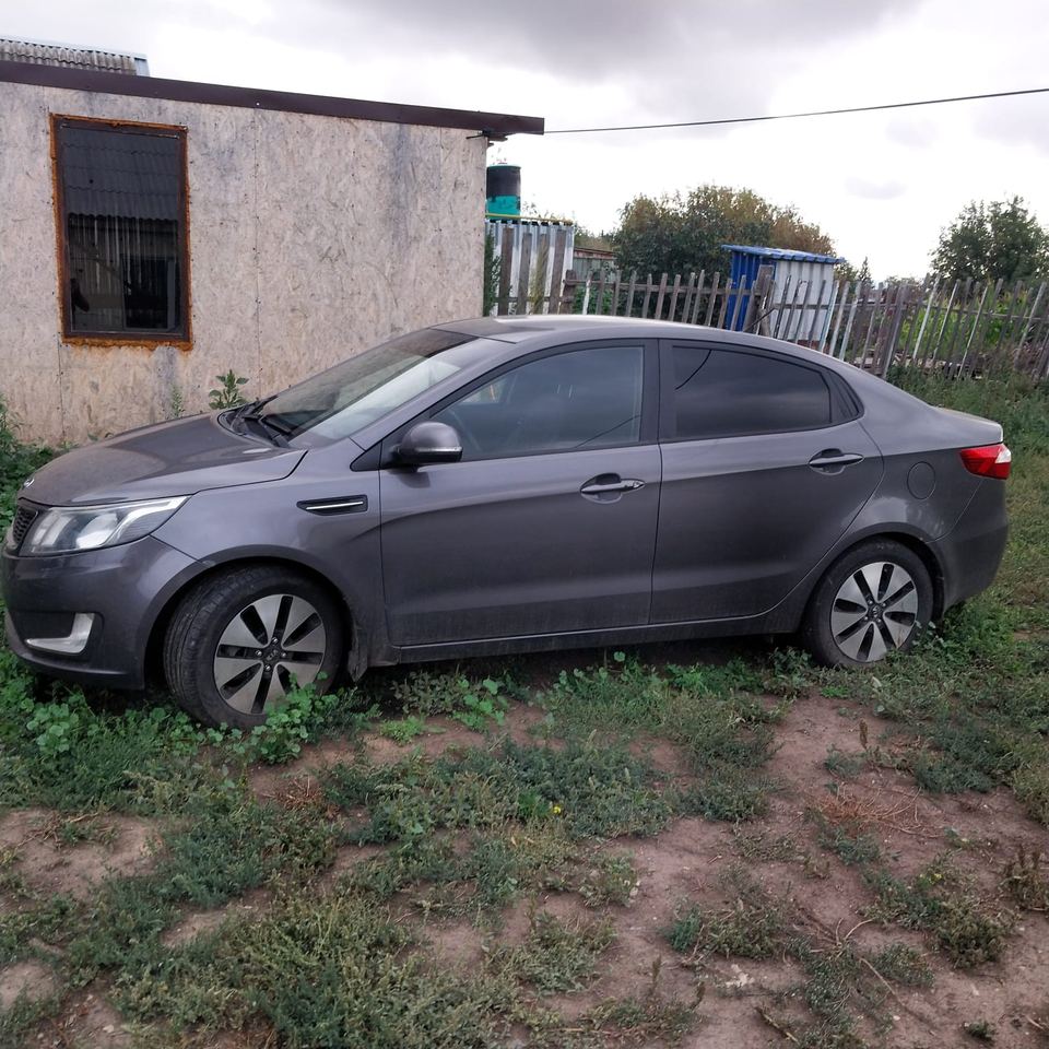 Kia Rio 2013 год