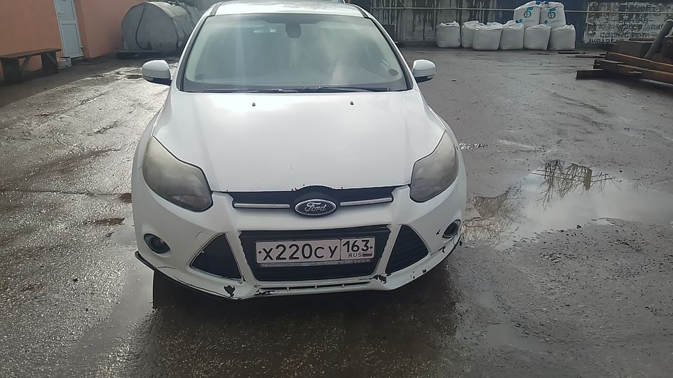 Ford Focus 2012 год