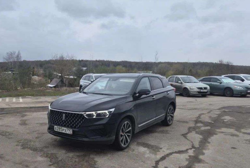 FAW Bestune T77 2023 год