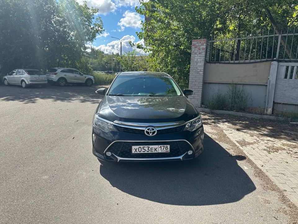 Toyota Camry 2017 год