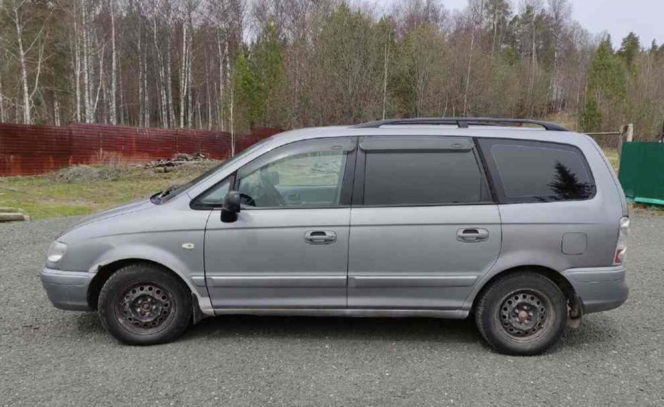 Hyundai TRAJET 2004 год