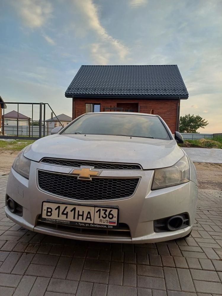 Chevrolet Cruze 2012 год