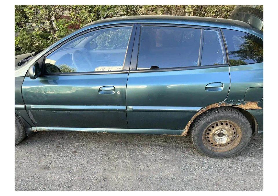 Kia Rio 2004 год