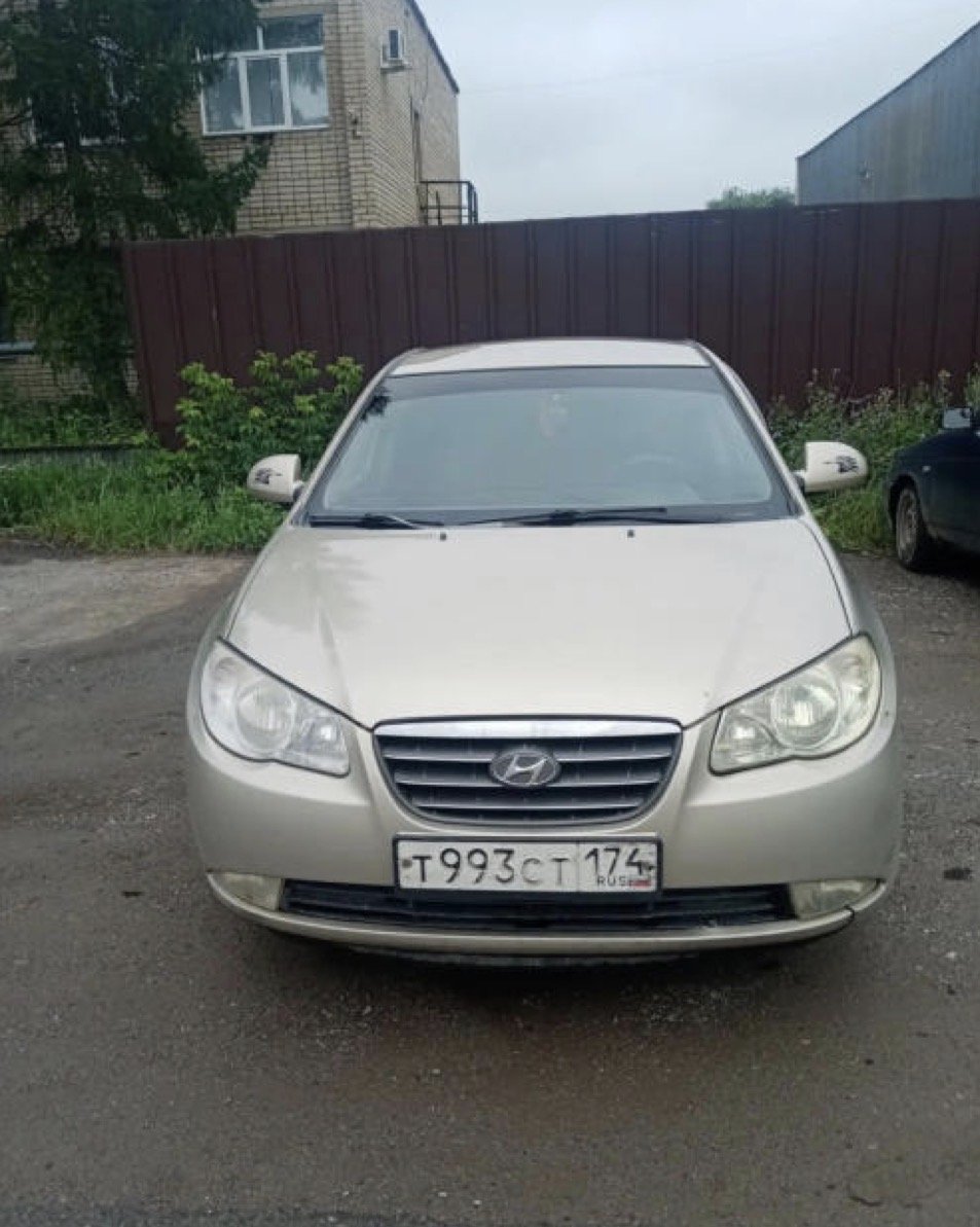 Hyundai Elantra 2008 год