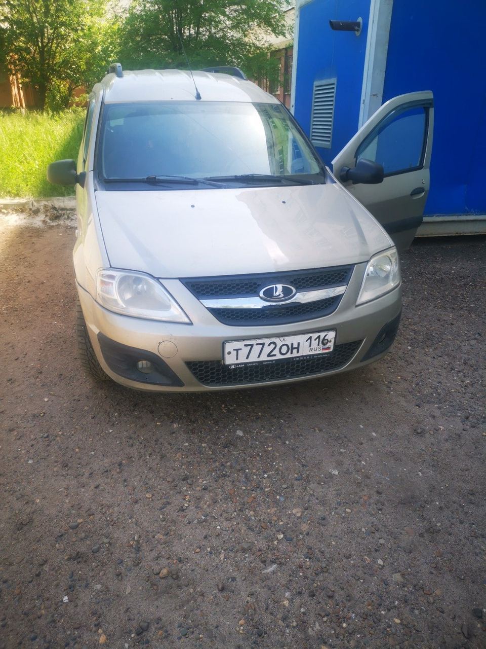 Lada Largus 2013 год