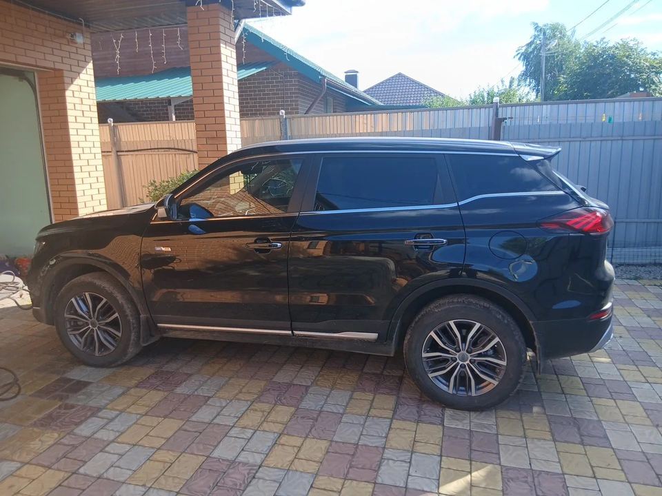 Geely Atlas Pro 2024 год