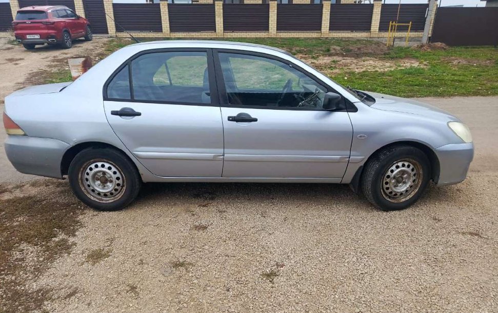 Mitsubishi Lancer 2005 год