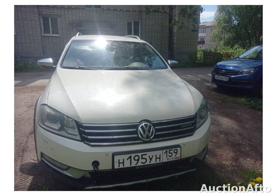 Volkswagen Passat 2013 год