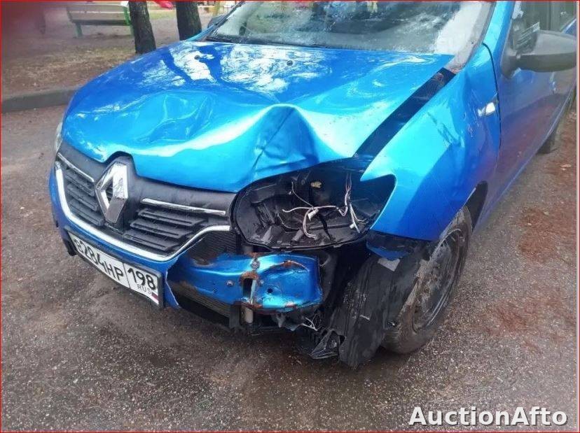 Renault Logan 2018 год