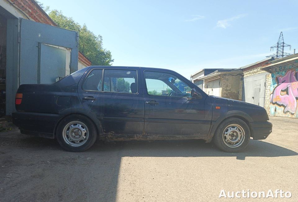 Volkswagen Vento 1992 год