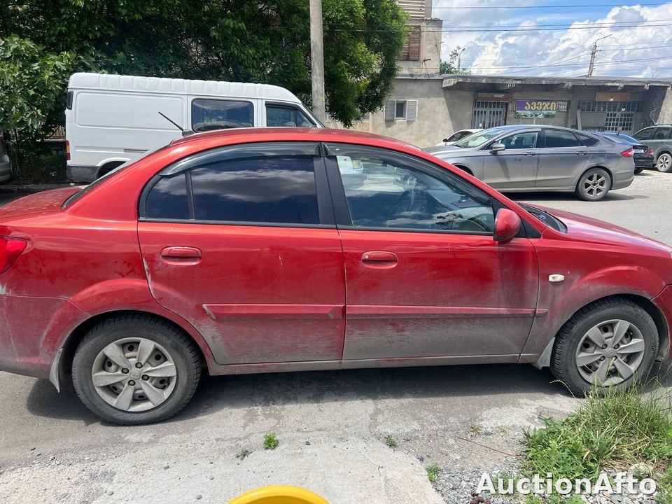 Kia Rio 2011 год