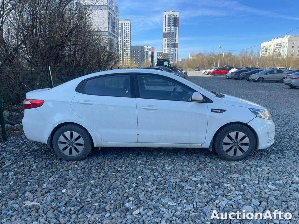 Kia Rio 2013 год