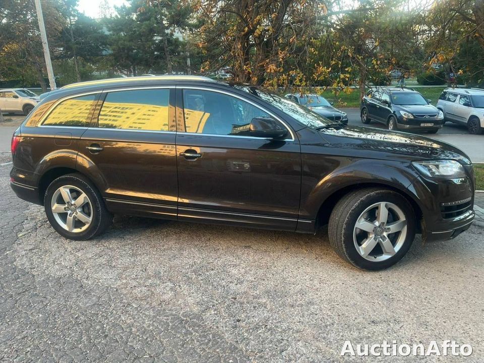 Audi Q7 2012 год
