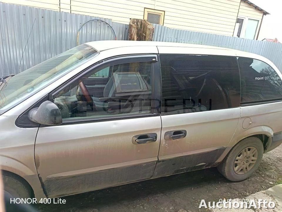 Dodge Caravan 2002 год