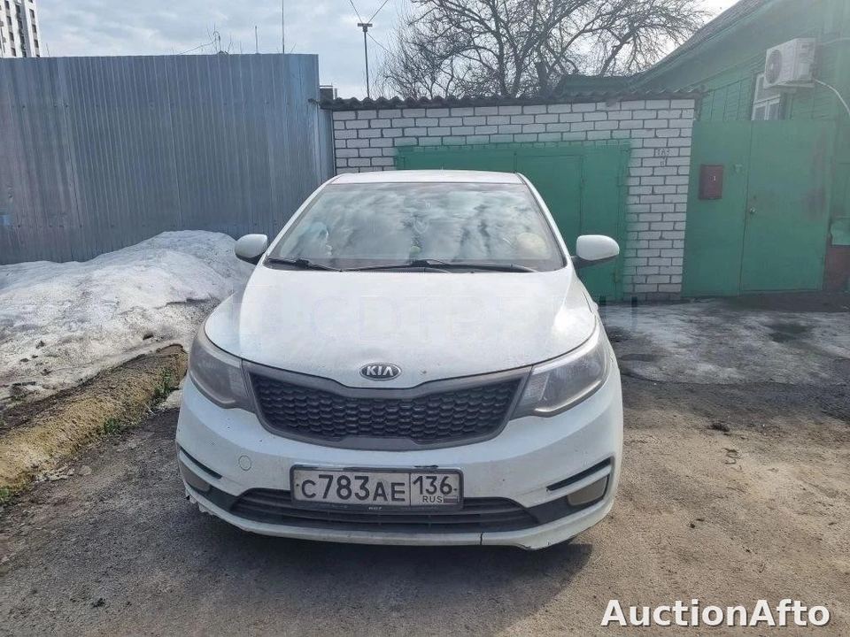 Kia Rio 2015 год