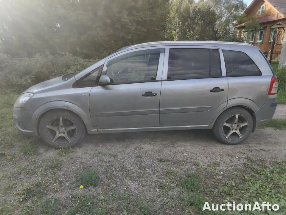 Opel Zafira 2007 год