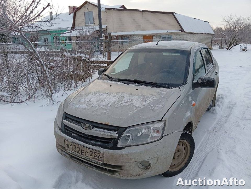 Lada Granta 2015 год