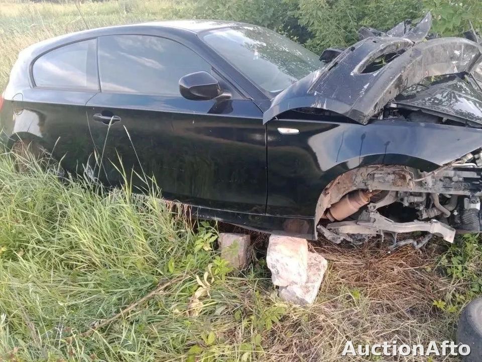 BMW 116I 2011 год