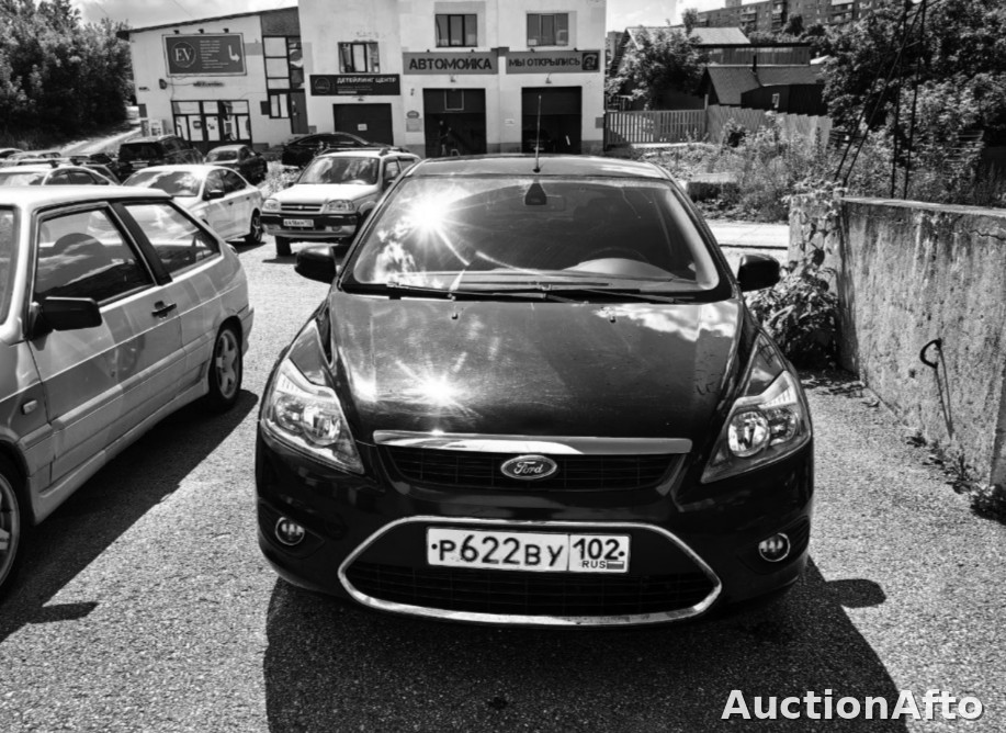 Ford Focus 2011 год