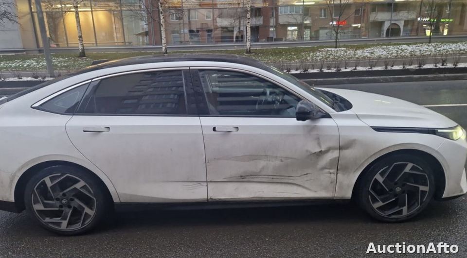 Changan Lamore 2023 год