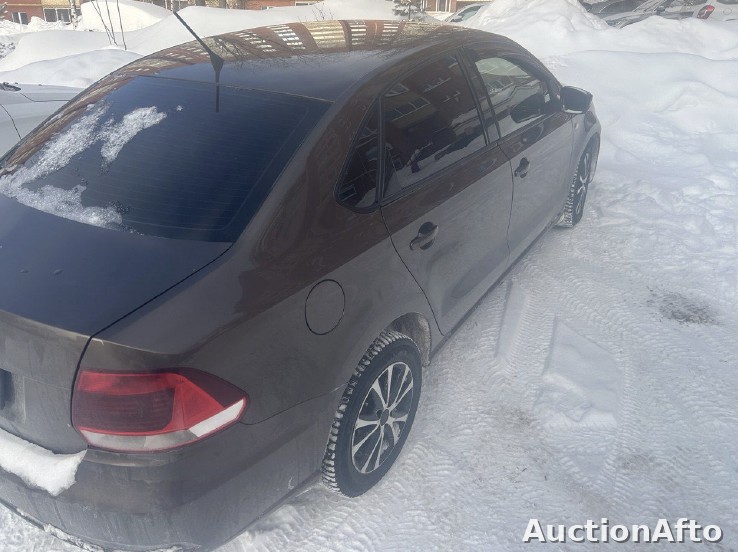 Volkswagen Polo 2016 год