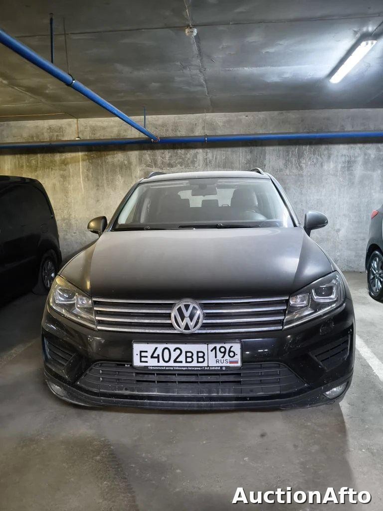 Volkswagen Touareg 2015 год