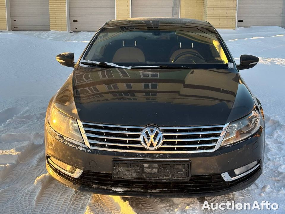 Volkswagen Passat 2013 год