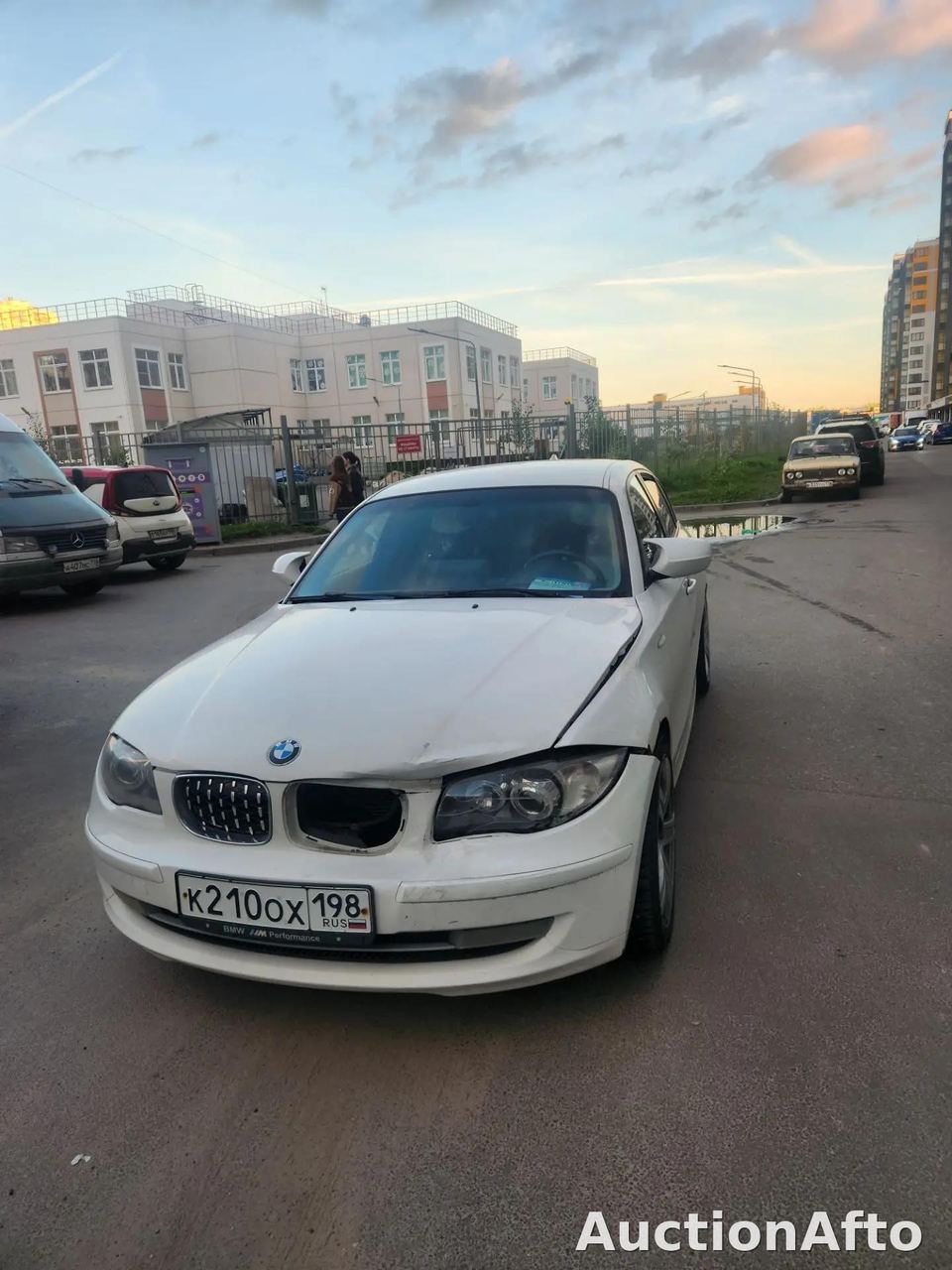BMW 116I 2011 год