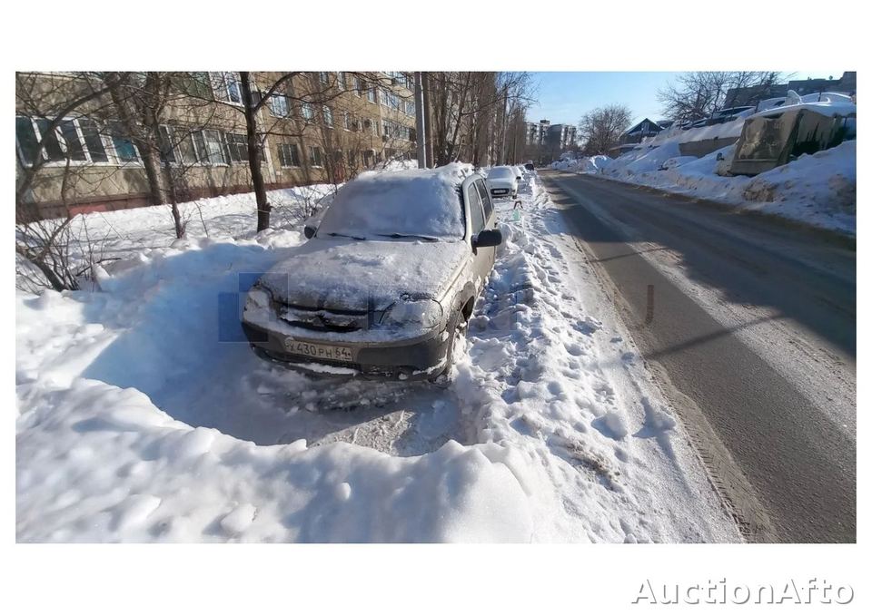 Chevrolet Niva 2012 год