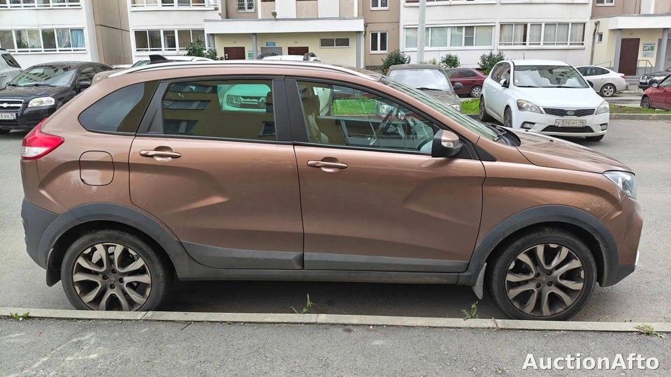 Lada Xray 2021 год